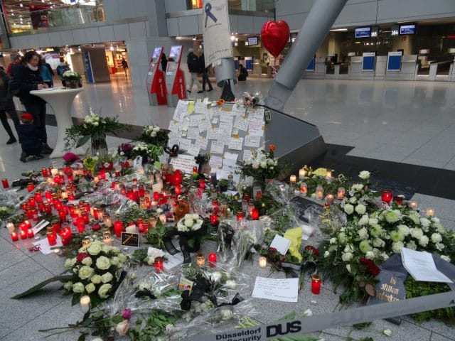 Memorial at Düsseldorf Airport by Hans135797531
