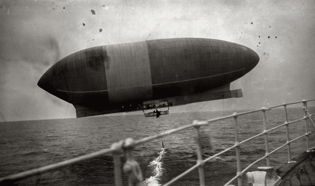 Airship America, from the rescue Steamship Trent during the Atlantic crossing in Oct. 1910 - Shorpy.com